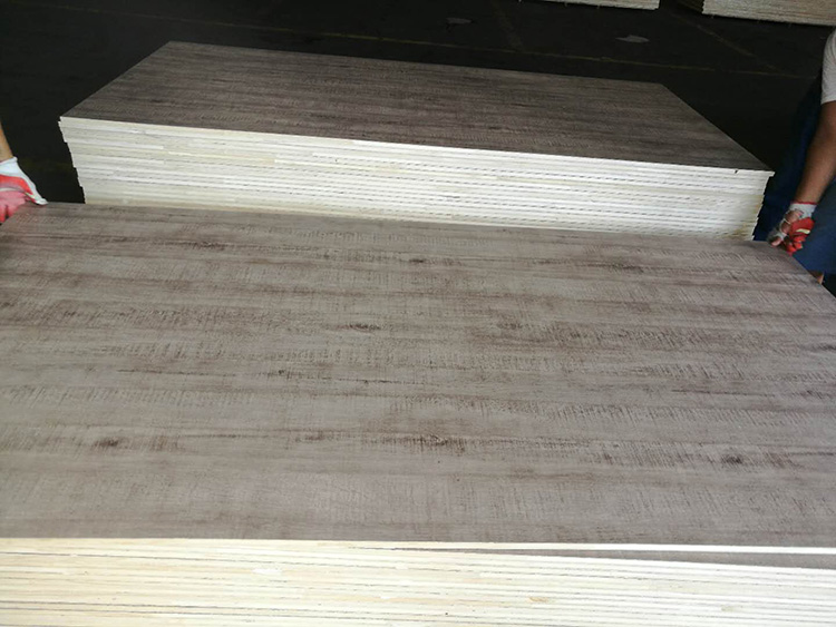 3 實(shí)木多層家具板.jpg